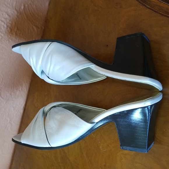 NWOB Nina Twisted Open Toe Mules - Picture 5 of 6